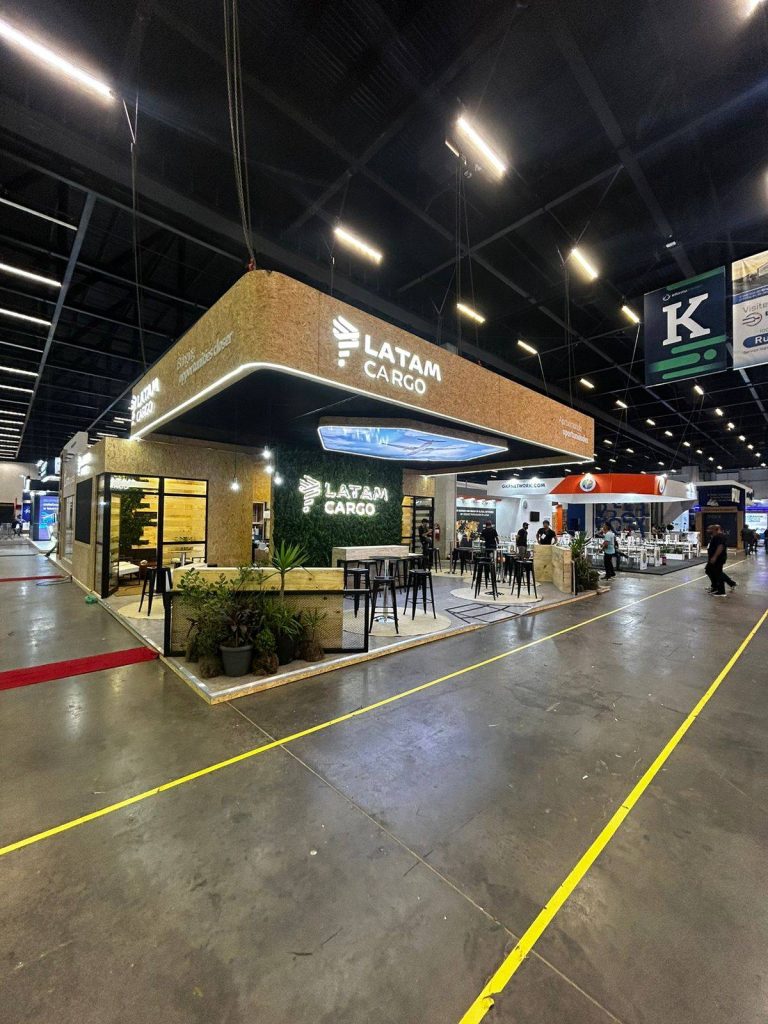 STAND-1.jpg